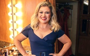 Kelly Clarkson Filming Pilot for Daytime Talk Show
