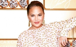 Chrissy Teigen Accidentally Flashes Her Crotch in Los Angeles