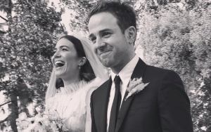 Mandy Moore and Husband Taylor Goldsmith Look Elated in First Photo of Backyard Wedding