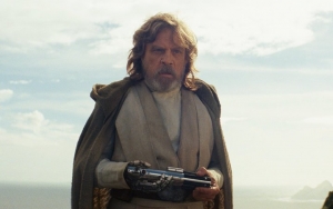 Mark Hamill Spills Major Spoiler About His Return in 'Star Wars: The Rise of Skywalker'