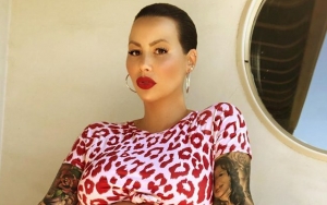 Amber Rose Spreads Her Legs in NFSW Pregnancy Photo