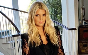 Jessica Simpson Pokes Fun at 2013 Rolling Stone Cover by Giving It Modern Twist