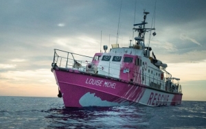 Banksy Buys Boat to Rescue Refugees at Sea