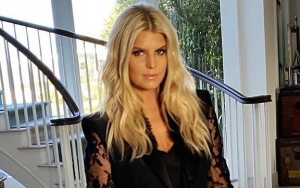 Jessica Simpson Calls Fitting Into 14-Year-Old Pair of Jeans a 'Good 40th Birthday Present'