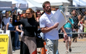 Jennifer Lopez 'Cried' While Exchanging 'Emotional' Vows With Ben Affleck