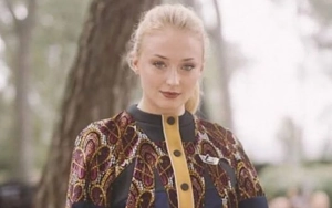 Sophie Turner Kisses a Girl on the Lips While Dating Peregrine Pearson