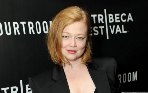 Sarah Snook Terrified to Get on Stage at Golden Globes 2024