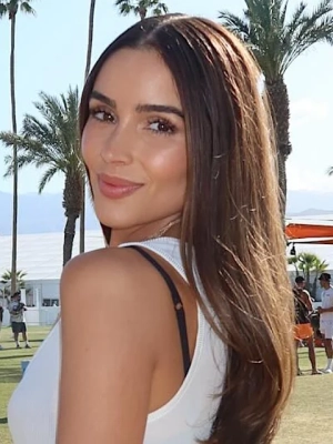 Olivia Culpo Reacts to Buccal Fat Removal Rumors