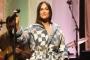 Kacey Musgraves Praised for Her Look During 'SNL' Performance Despite Wardrobe Malfunction