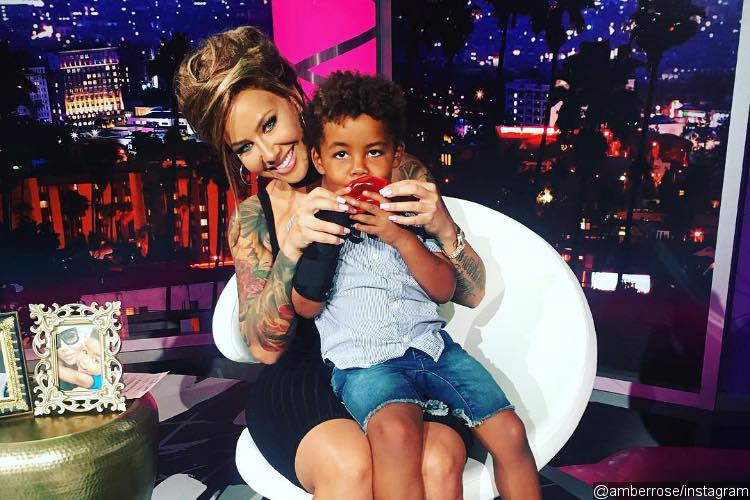 Amber Rose Says She Walks Around Naked in Front of Her 5-Year-Old Son