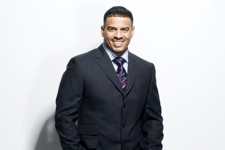 Singer Christopher Williams Is Wanted by Police for Petty Theft