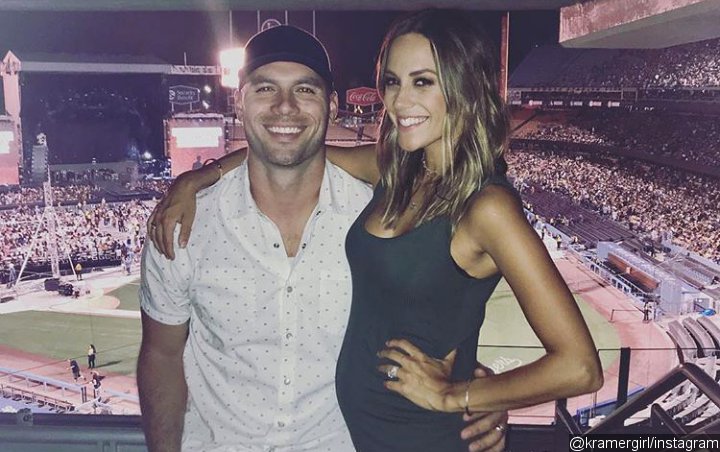 Pregnant Jana Kramer Wants to Have Sex With Husband All the Time