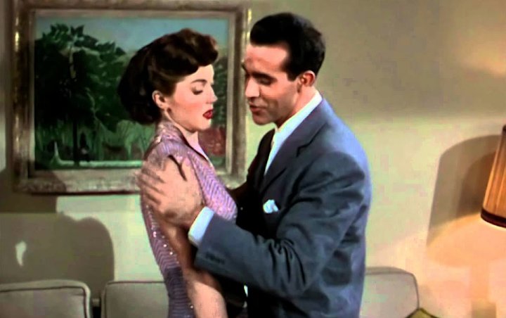 People Outraged After 'Baby, It's Cold Outside' Is Banned by Radio Station Due to Its Lyrics