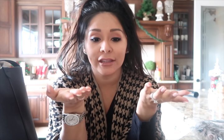 Video: Snooki Gets Son Lorenzo's Help to Reveal Gender of Third Child