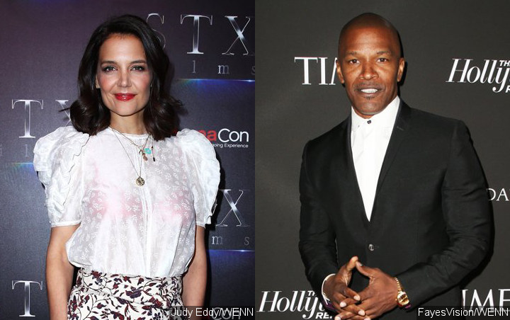 Cheerful Katie Holmes and Jamie Foxx Holding Hands on Broad Daylight