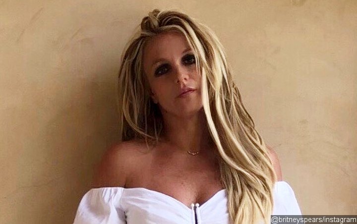 Britney Spears 'Working Really Hard to Lose Weight' After Accusing Paparazzi of Altering Her Images
