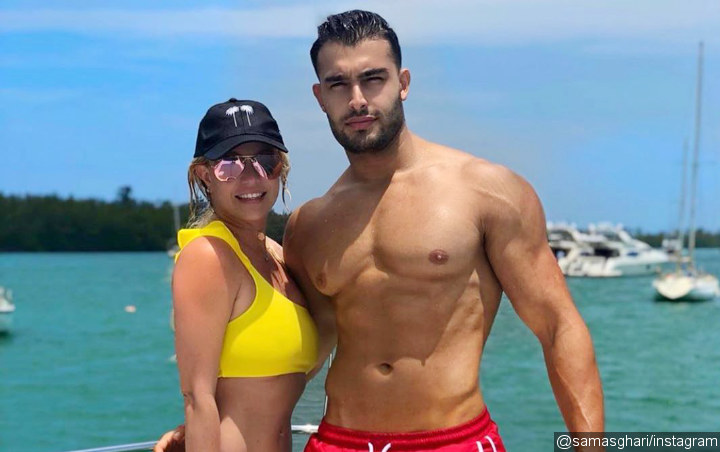 Britney Spears Sparks Sam Asghari Breakup Rumors With Cryptic Instagram Post