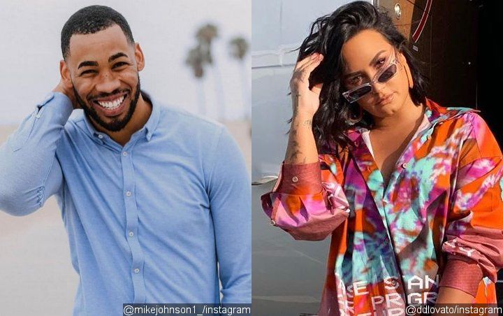 'Bachelorette' Alum Mike Johnson Reacts to Demi Lovato's Public Flirt: 'I'm Flirting With Her Too'