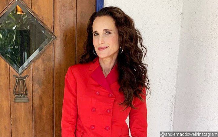 Andie MacDowell Keeps in Touch With Her Dead Relatives With Ouija Board