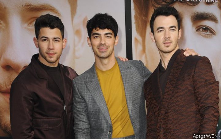 Jonas Brothers Responds to Critically Ill Fan's Invitation With Surprise Hospital Visit