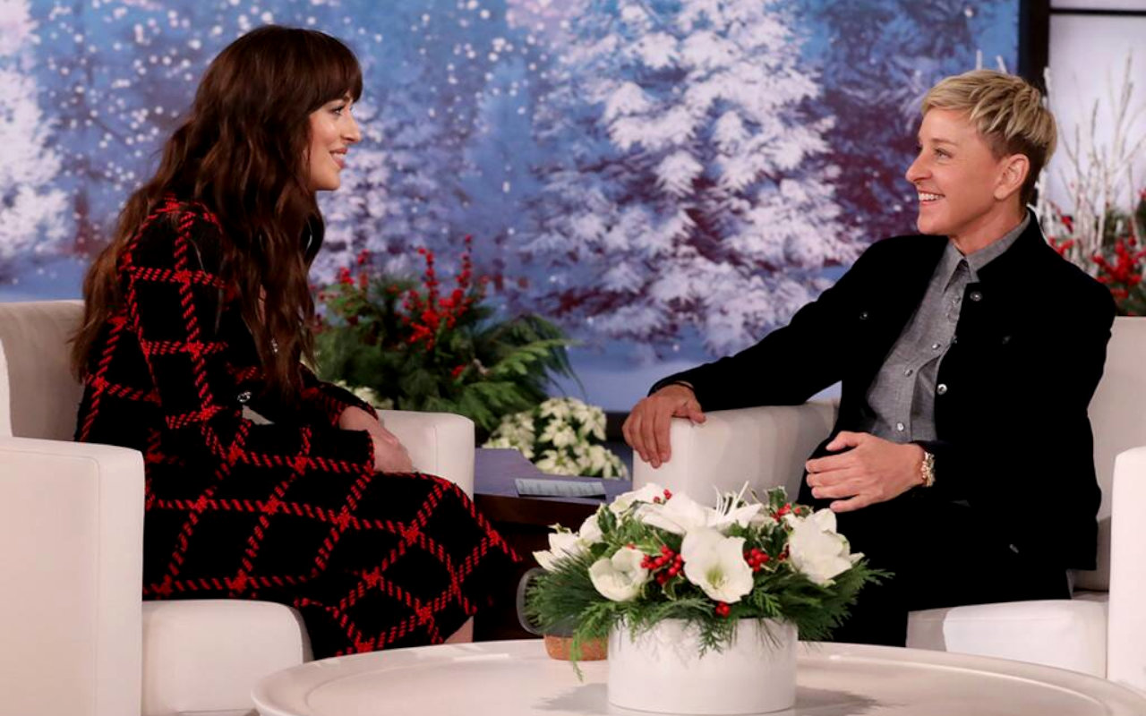 Dakota Johnson Hailed for 'Destroying' Ellen DeGeneres One Year Ago