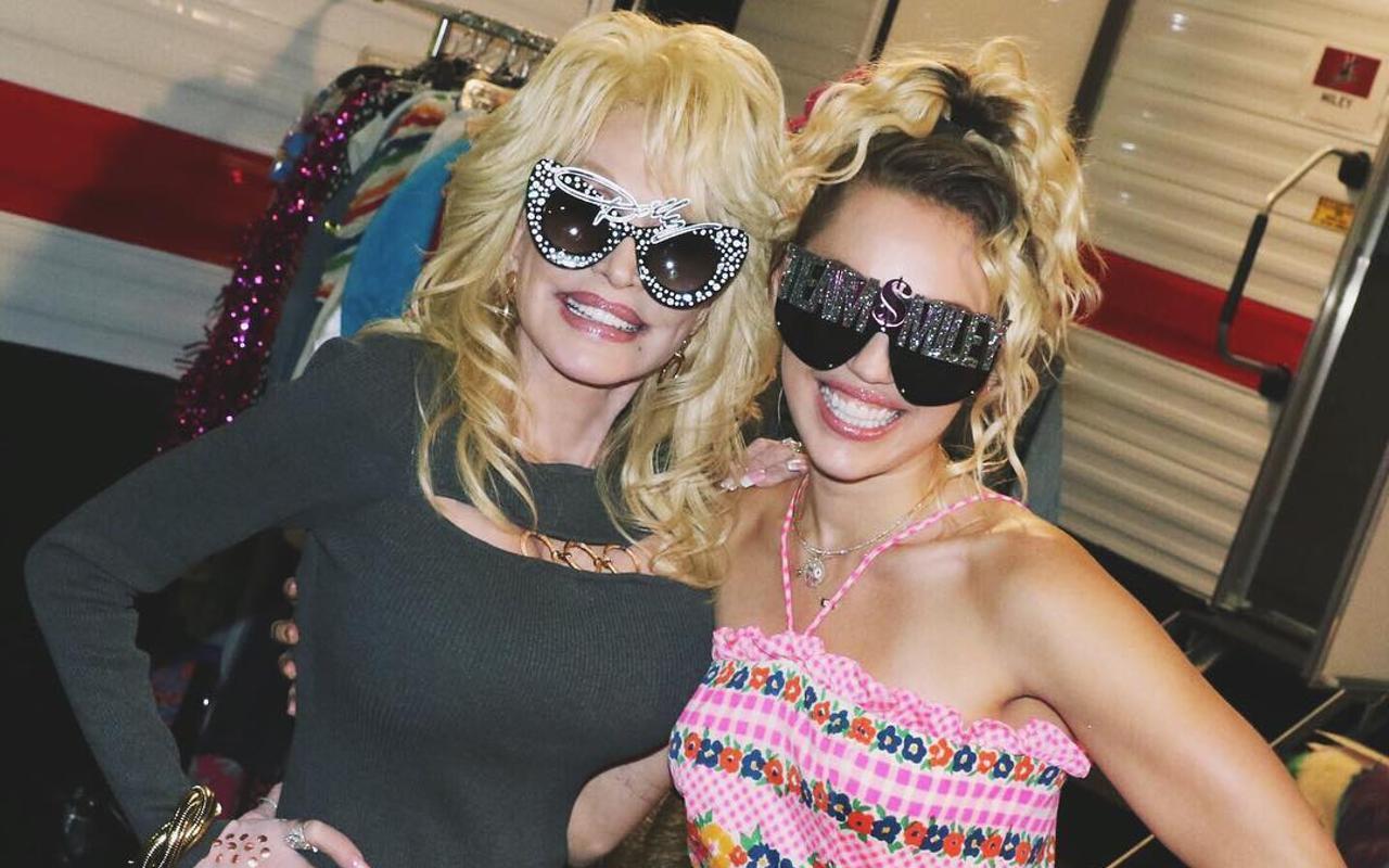 Dolly Parton Begged Miley Cyrus to Feature on Her New Christmas Album