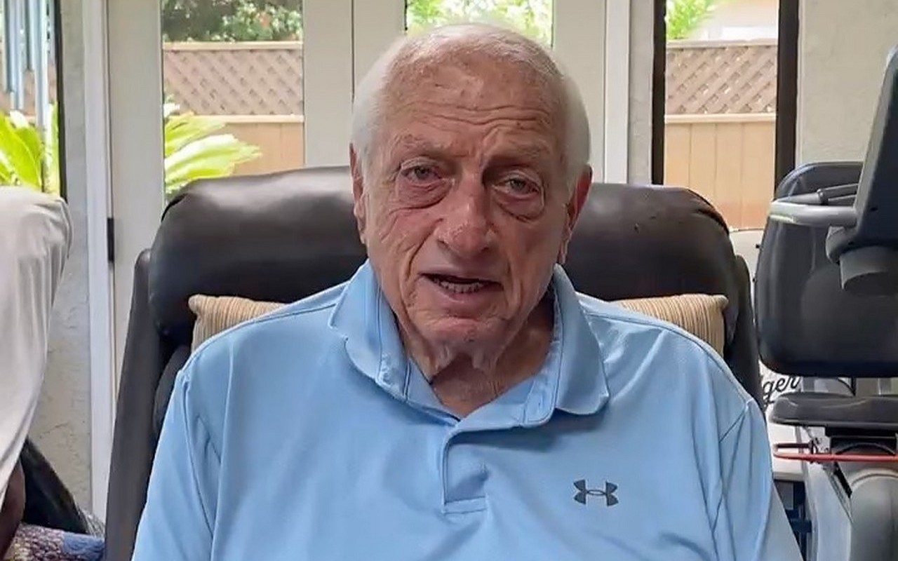 Baseball Legend Tommy Lasorda Dies at 93