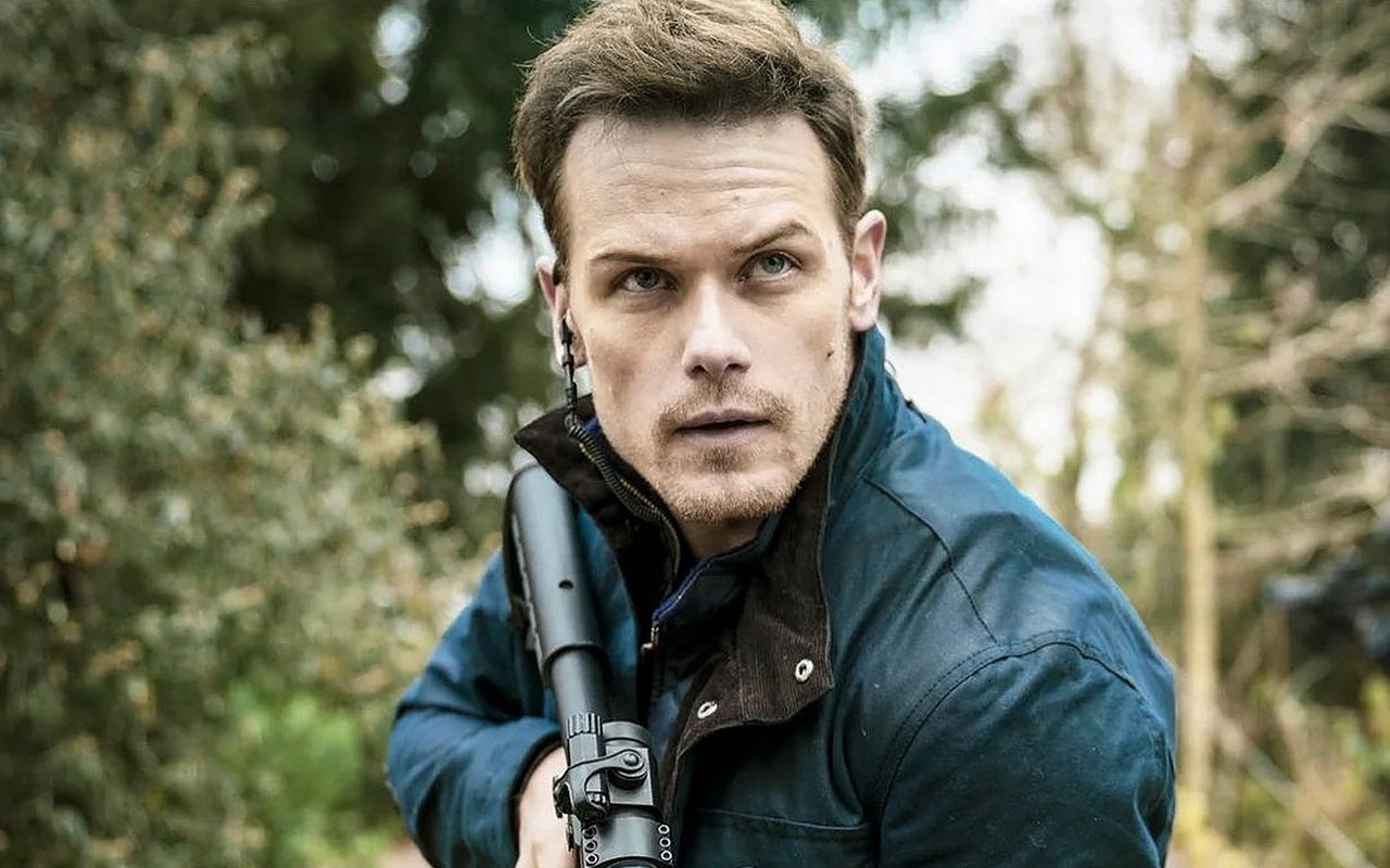 Sam Heughan Learned How to Kill Someone With Cellphone When Filming 'SAS: Red Notice'