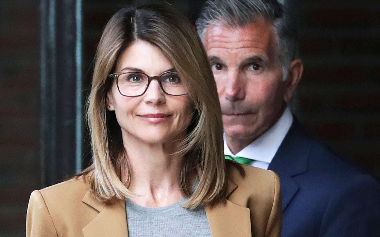 Lori Loughlin and Husband's Requests for Mexico Trip Approved by Judge