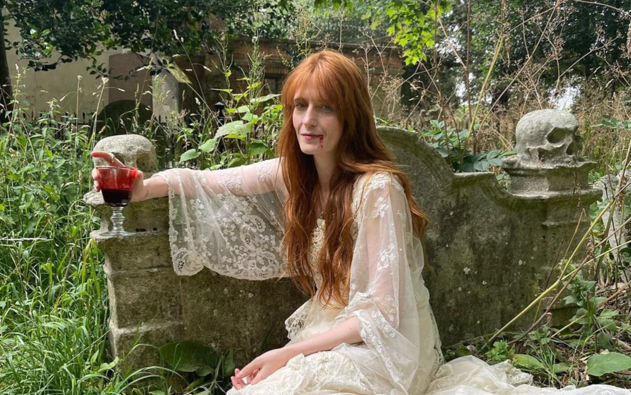 Florence Welch Recalls Being a 'Chaotic Mess' Before Quitting Alcohol