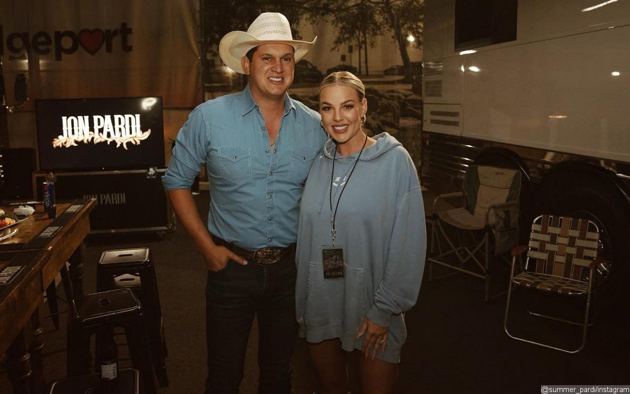 Jon Pardi 'Excited' to Welcome First Child With Wife Summer