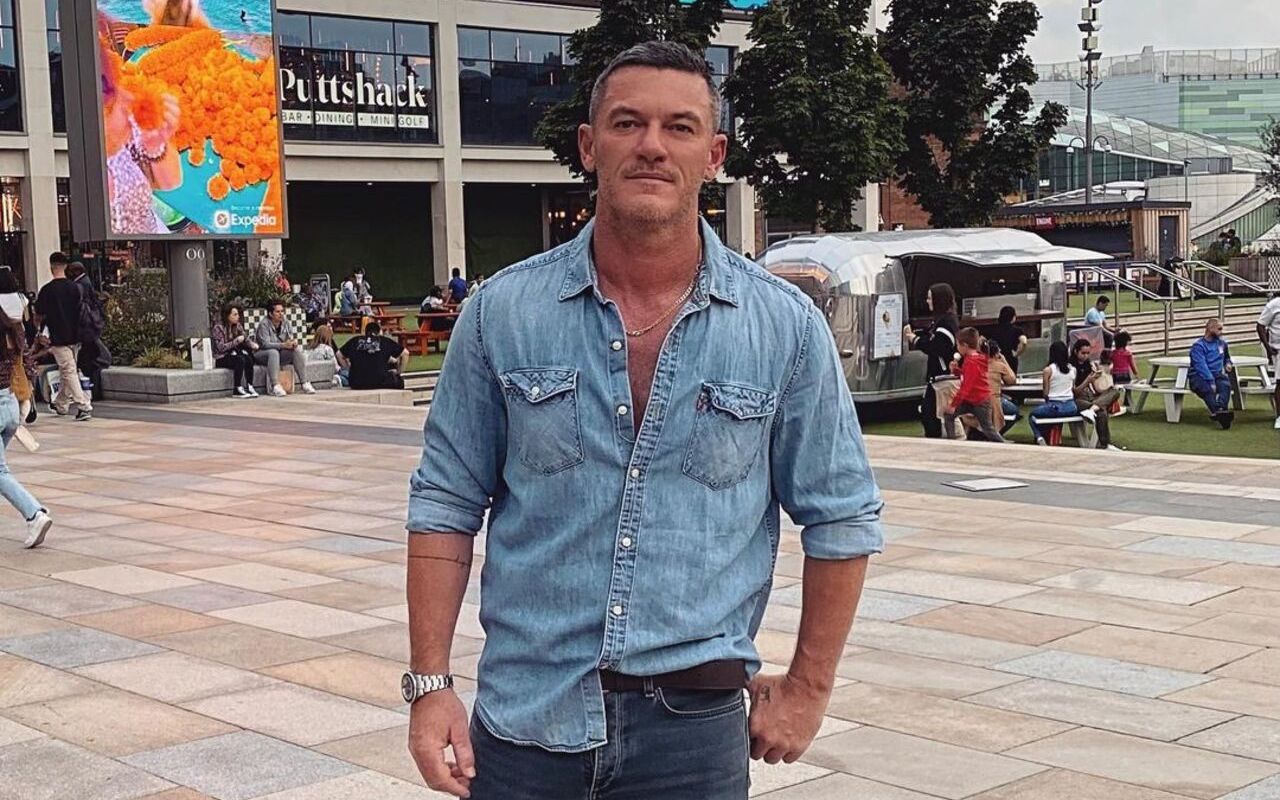 Luke Evans Finds Himself in 'Raw, Vulnerable Place' When Singing