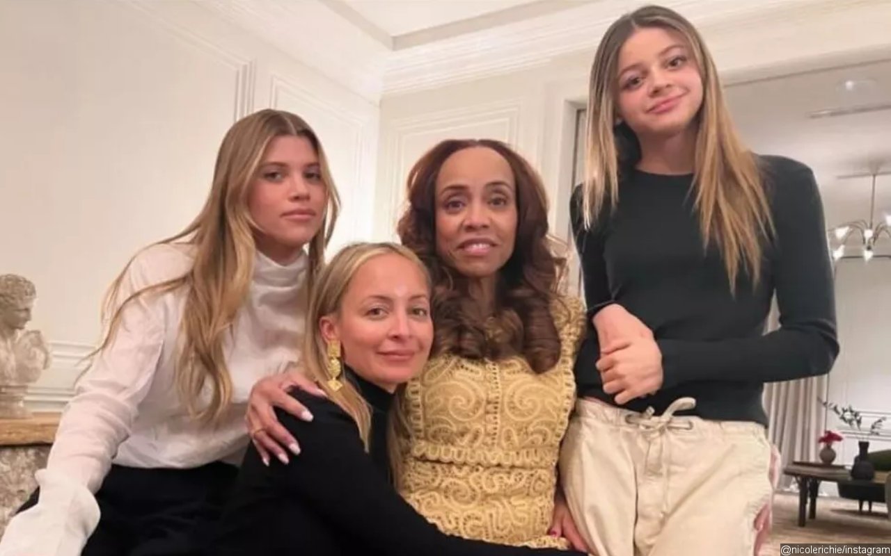 Nicole Richie Treats Fans to Rare Pic of Daughter Harlow to Honor Mother's Day