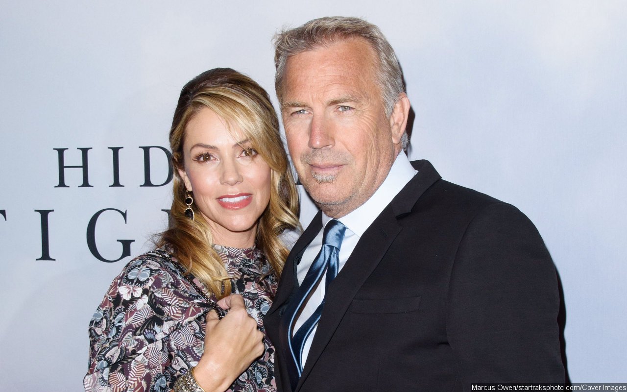 Kevin Costner's Estranged Wife Seeks to Block His Demand to Have Her Pay His Legal Fees