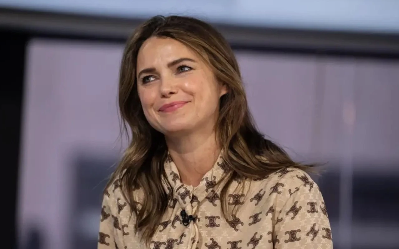 Keri Russell Glad to Leave Disney Mouseketeers With Her 'Sanity' and 'Dignity' Intact