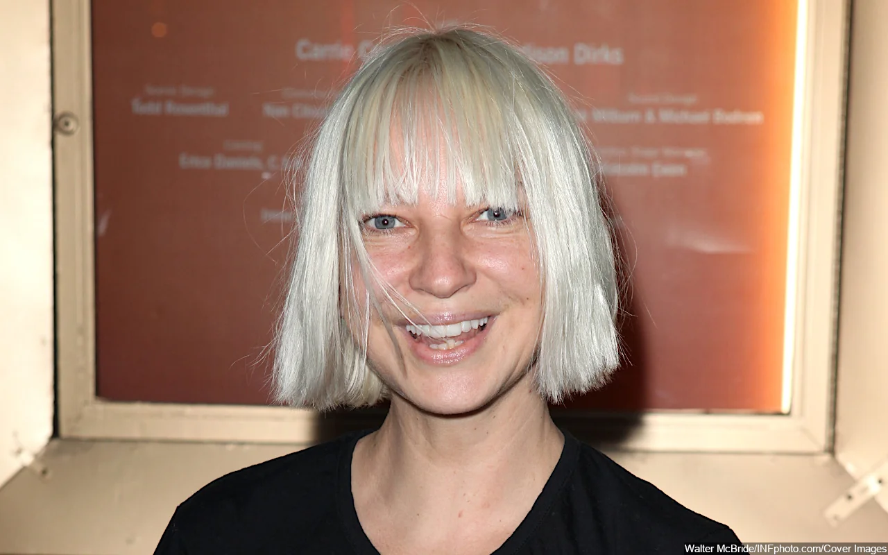 Sia Flaunts Flawless Look in New Photos After Getting Facelift
