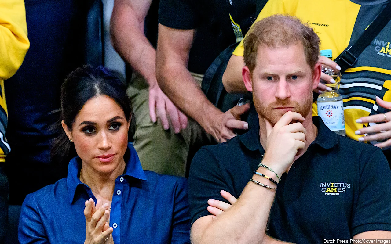 Prince Harry Does Celebratory Dance During Hockey Game Date With Meghan Markle