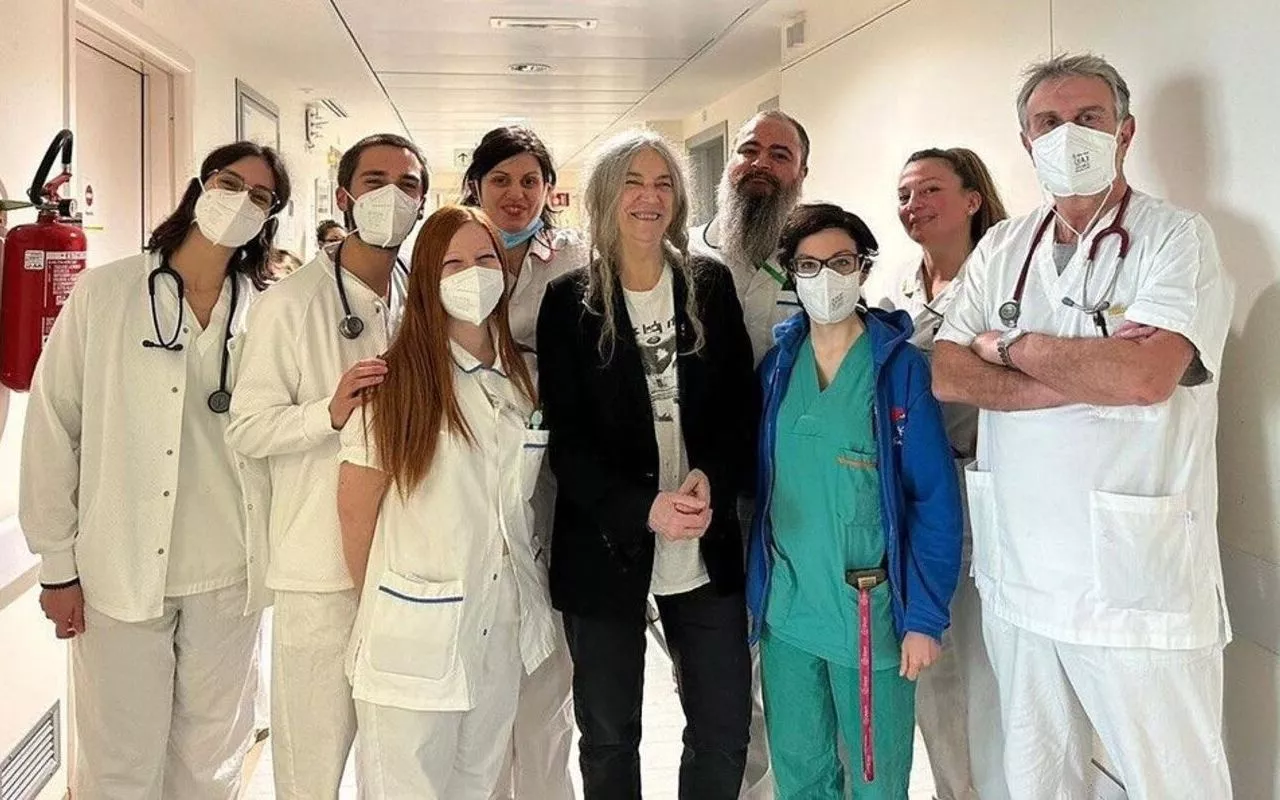 Patti Smith Apologizes to Fans, Thanks Medical Workers After Calling Off Gig Due to Hospitalization