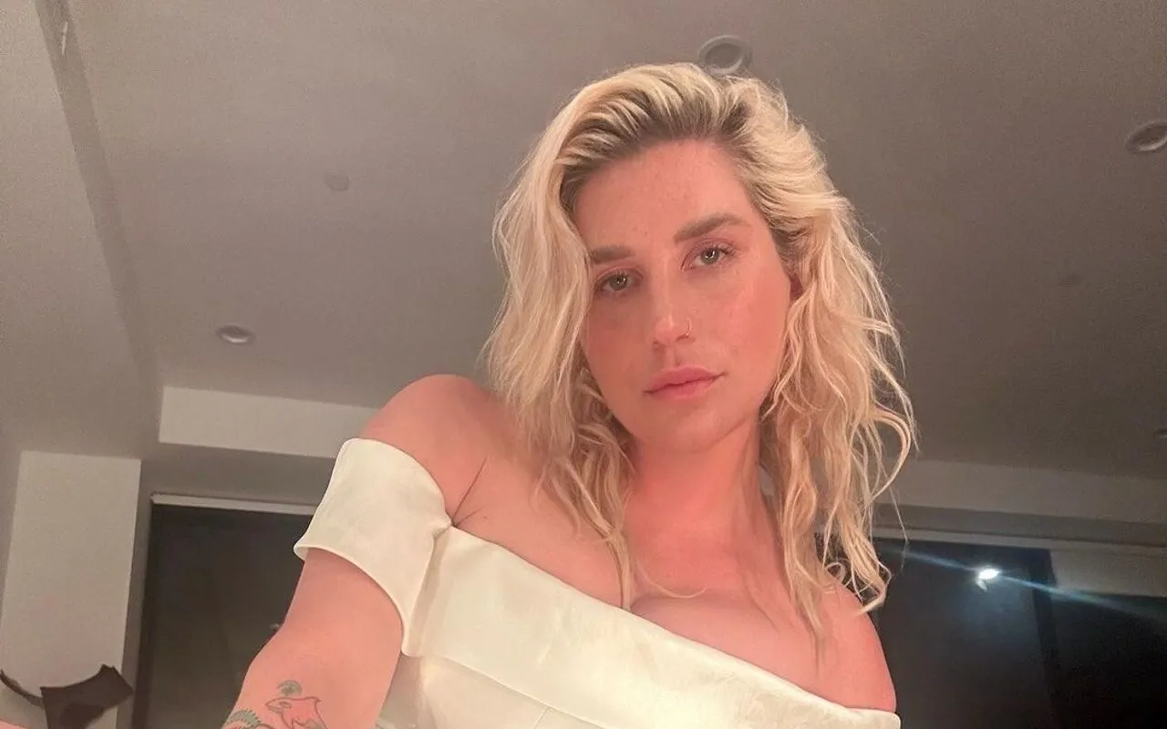Kesha Recalls Being Dumped by Her Date for Refusing to Take Him to Taylor Swift's Party