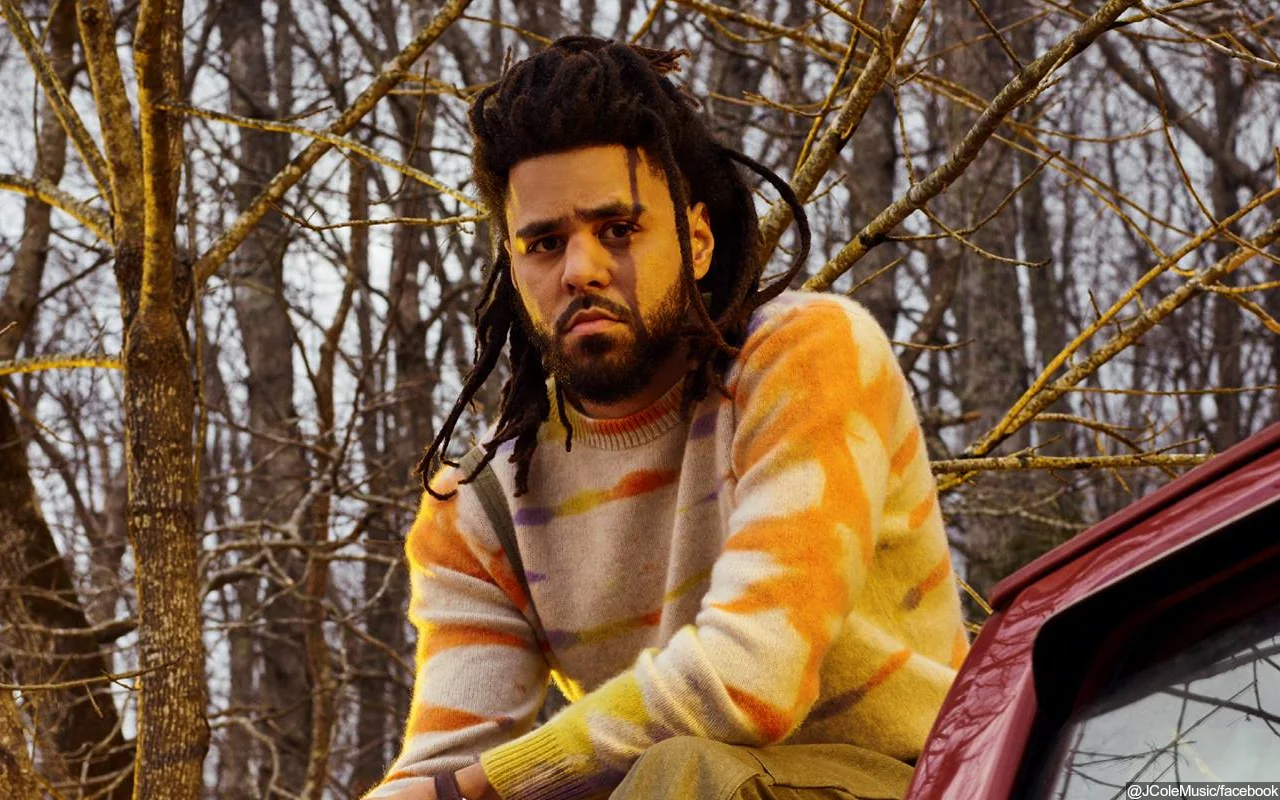 J. Cole Takes Aim at Future in New Song 'Crocodile Tearz'