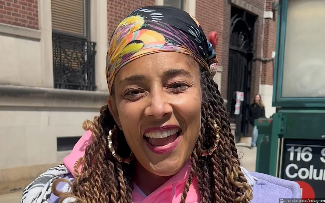 Amanda Seales Says She's Not 'Clinically Diagnosed' With Autism Despite Recent Admission