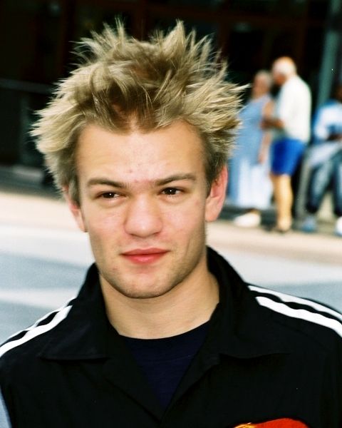 deryck whibley sum 41. Sum 41, Deryck Whibley