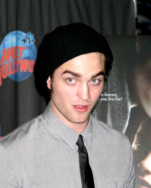 Robert Pattinson<br>Robert Pattinson Handprint Ceremony at Planet Hollywood Times Square on November 4, 2008
