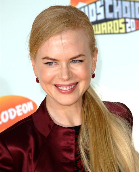 New Mom Nicole Kidman Gets Flowers from Tom Cruise, Planning a Baptism for 