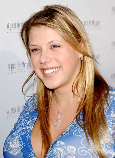 Jodie Sweetin<br>Celebrity Hot Moms Club Preview 2008 Spring/Summer Collection From A Pea In The Pod - Arrivals