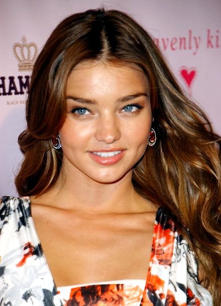 Miranda Kerr<br>Victoria's Secret Miranda Kerr Celebrates The Launch of the Heavenly Kiss Fragrance