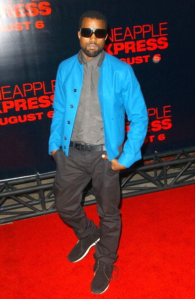 En Tha Realm Of Madness: Nude Kanye West Pics Hit The Net