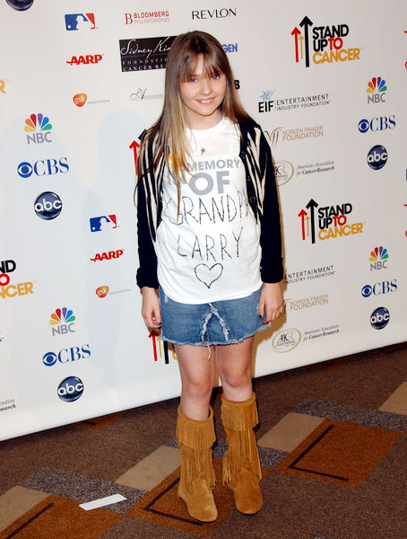 Abigail Breslin<br>Stand Up To Cancer - Arrivals