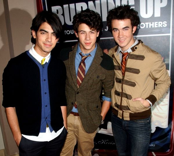 jonas brothers shoes