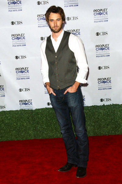 Ryan Eggold<br>35th Annual People's Choice Awards - Arrivals
